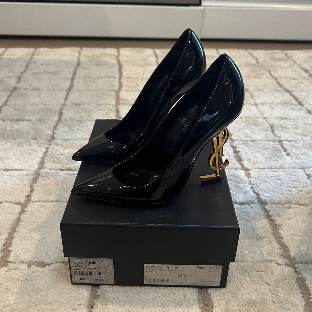 Saint Laurent Black Patent Leather Heels with monogram Gold Accent heel